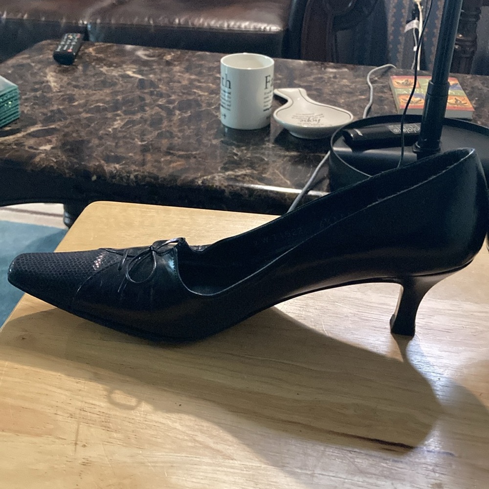 Stuart Weitzman-size 6AAA - Picture 6 of 6